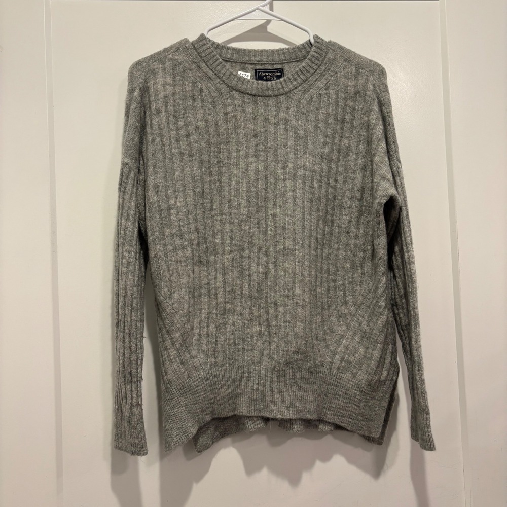 Abercrombie & Fitch Womens XS Gray Ribbed Knit Crew Neck Split Hem Sweater